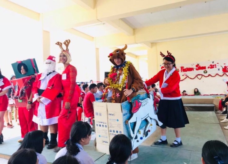 Xmas Fashion Show