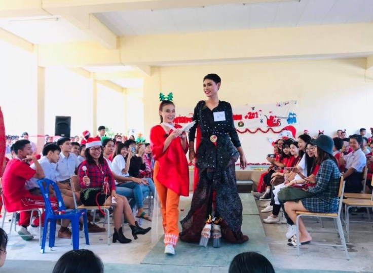 Xmas Fashion Show