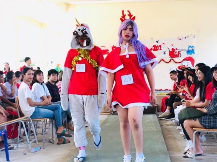 Xmas Fashion Show.